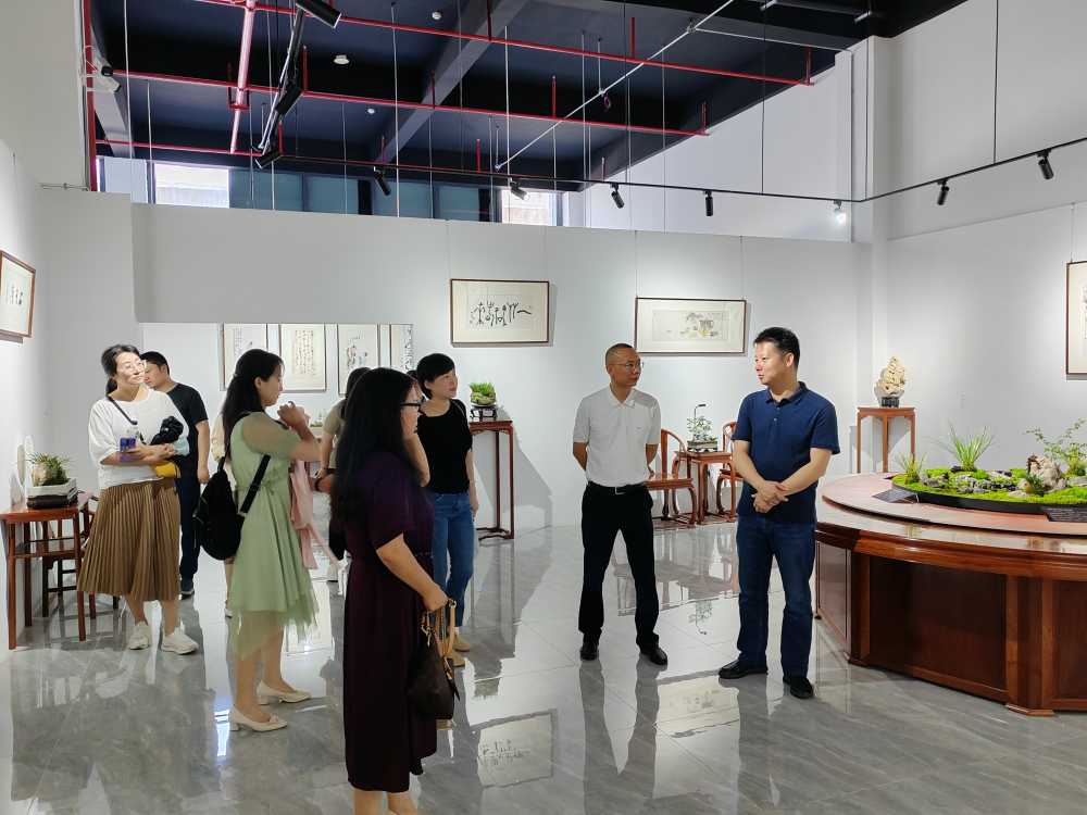 民革江夏参观“清风廉韵”非遗文化特展照片1_编辑